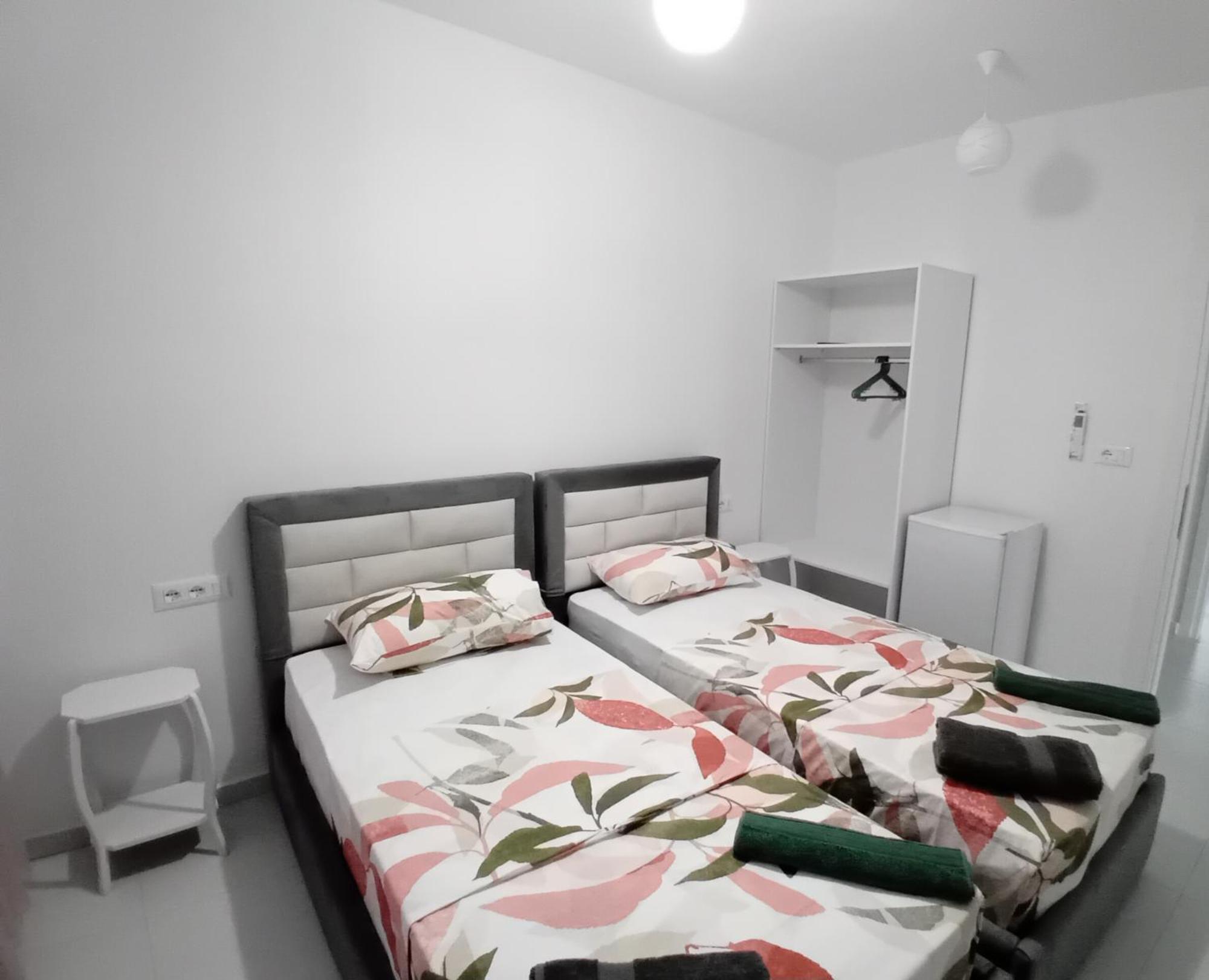 Ida Apartments Sarandë Buitenkant foto