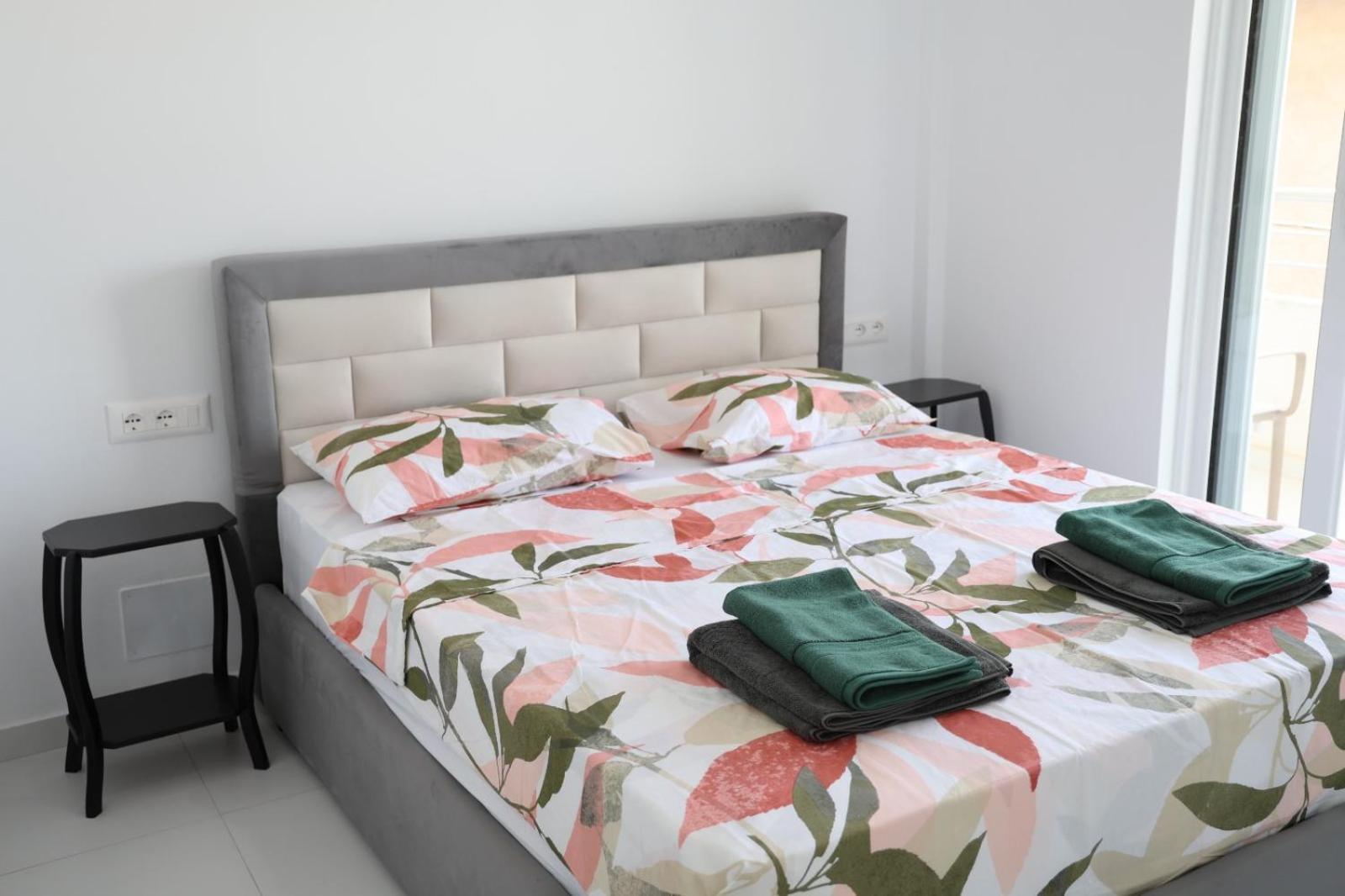 Ida Apartments Sarandë Buitenkant foto